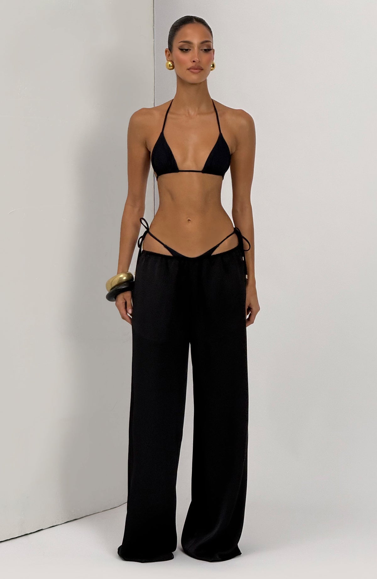 Suki Triangle Bikini Top - Black